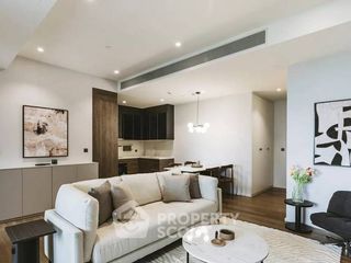 For rent 2 bedrooms condo in Pathum Wan, Bangkok
