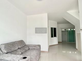 For rent 4 bedrooms townhouse in Bang Khun Thian, Bangkok