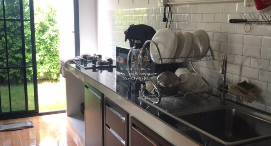 For rent 3 bedrooms house in Saphan Sung, Bangkok