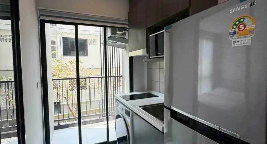 Condo en alquiler de 1 habitaciones en Bang Na, Bangkok