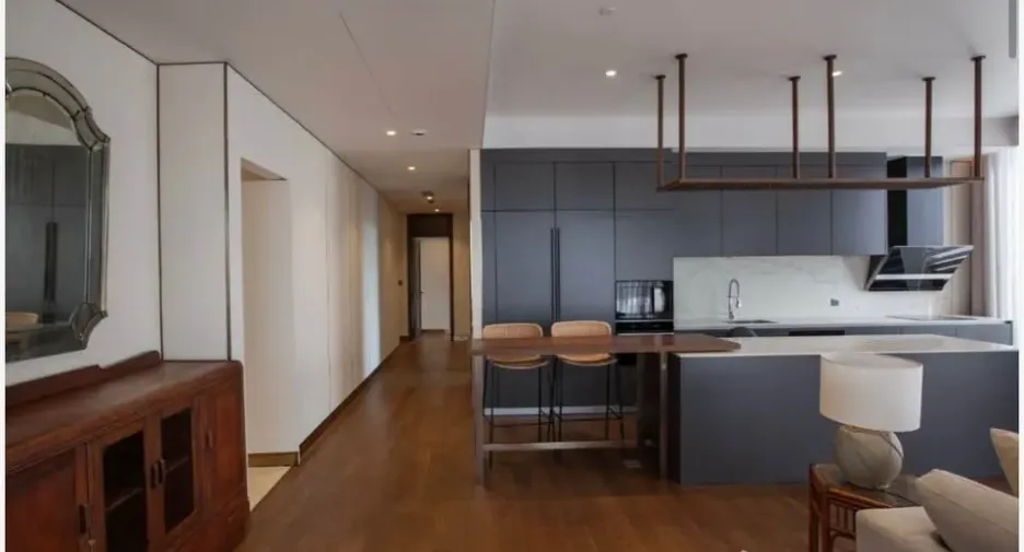 For sale 3 bedrooms condo in Pathum Wan, Bangkok