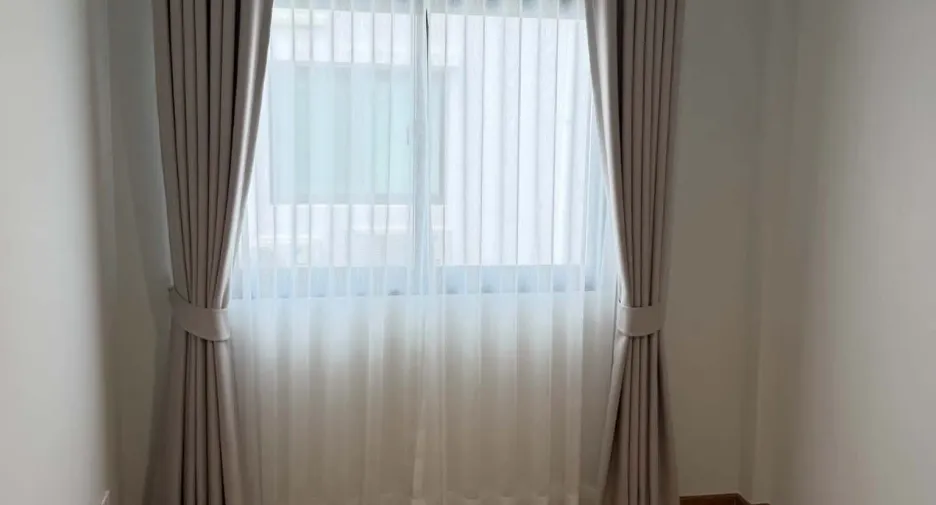 For rent 3 bedrooms townhouse in Bang Phli, Samut Prakan