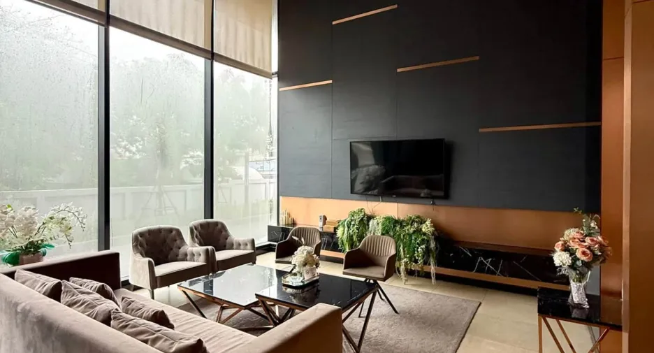 For sale 2 ベッドルーム condo in Bang Lamung, Chonburi