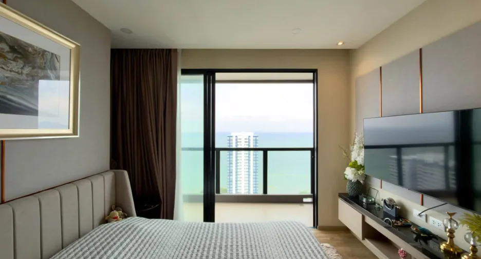 For sale 2 ベッドルーム condo in Bang Lamung, Chonburi