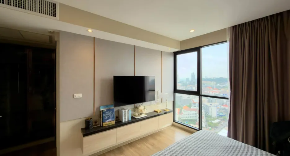 For sale 2 ベッドルーム condo in Bang Lamung, Chonburi