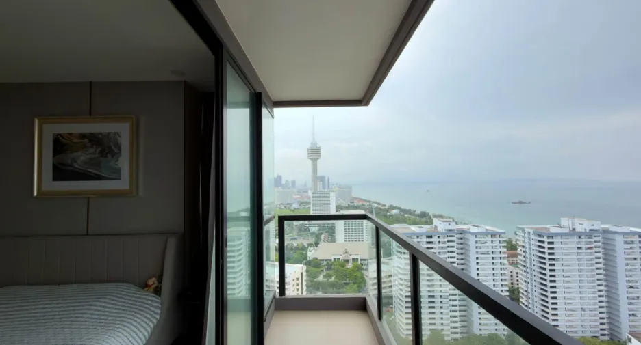 For sale 2 ベッドルーム condo in Bang Lamung, Chonburi