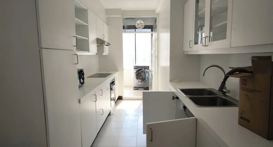 For rent 3 bedrooms apartment in Pathum Wan, Bangkok