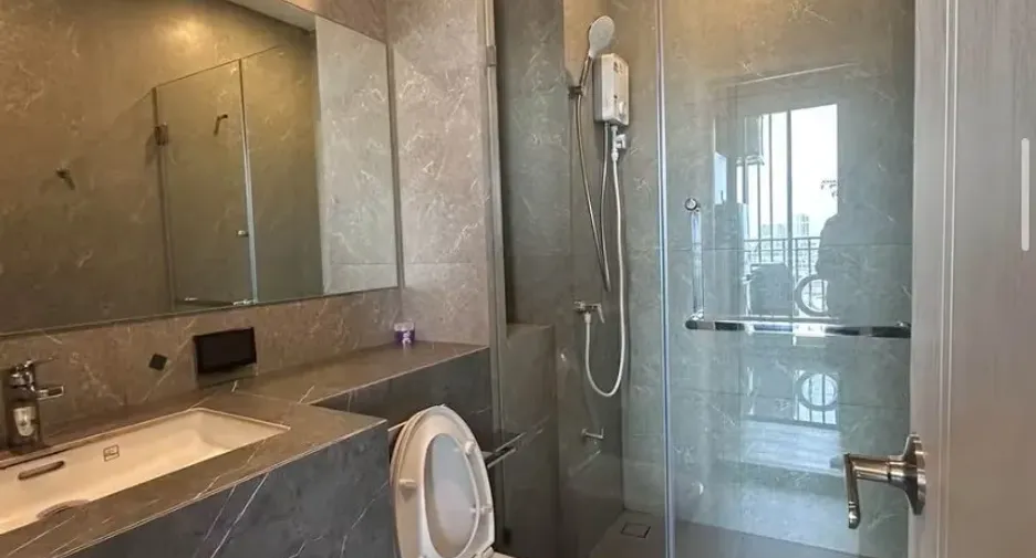 For rent 1 bed condo in Khan Na Yao, Bangkok