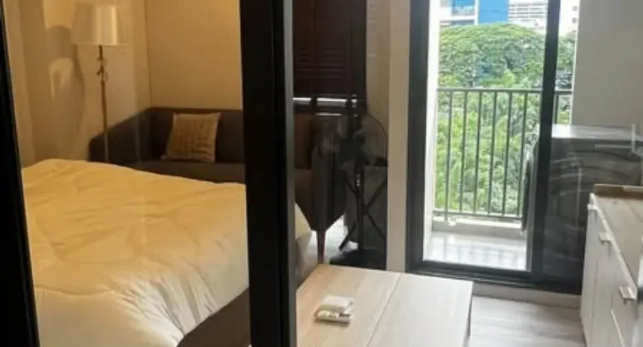 For rent studio condo in Huai Khwang, Bangkok