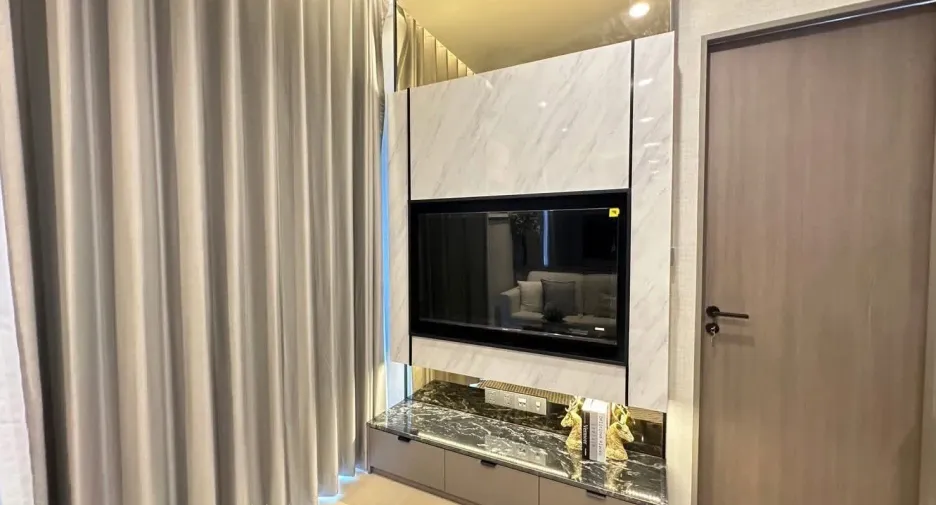 For rent 1 bed condo in Ratchathewi, Bangkok