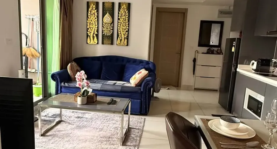 Condo en alquiler de 2 habitaciones en Bang Lamung, Chonburi