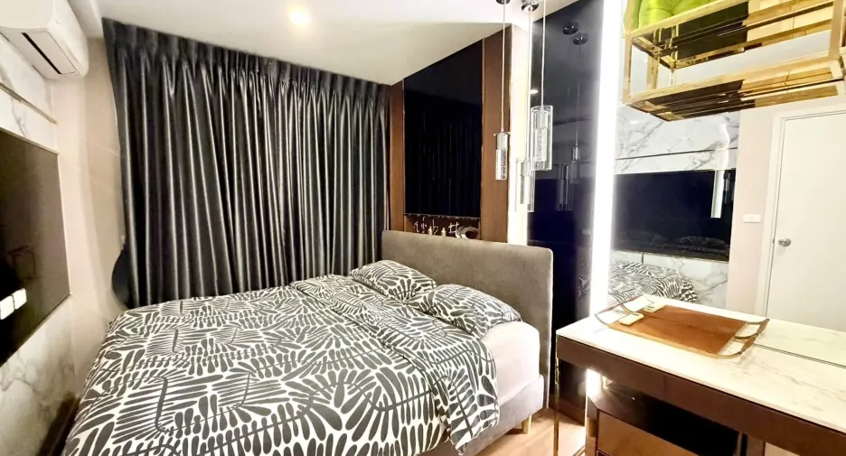 For sale 1 bed condo in Phra Khanong, Bangkok
