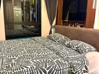 For sale 1 bed condo in Phra Khanong, Bangkok
