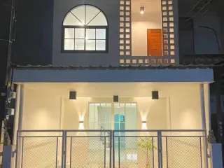 For rent 2 bedrooms townhouse in Sai Mai, Bangkok