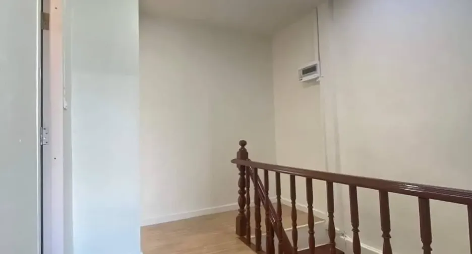 For rent 2 bedrooms townhouse in Sai Mai, Bangkok