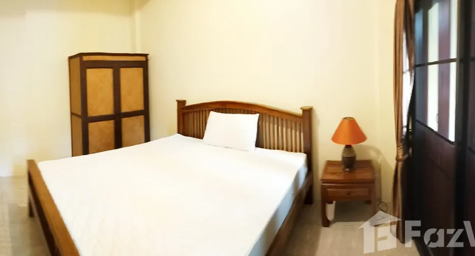 Casa adosada en venta de 4 habitaciones en Mueang Chiang Mai, Chiang Mai