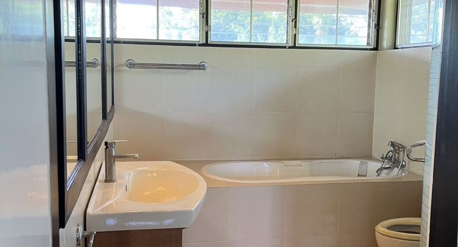 Casa en alquiler de 10 habitaciones en Mae Rim, Chiang Mai