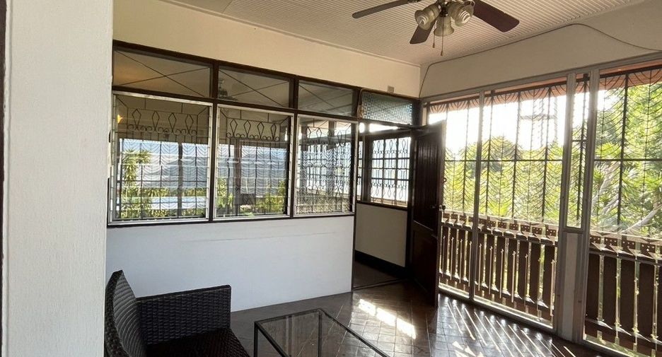 Casa en alquiler de 10 habitaciones en Mae Rim, Chiang Mai