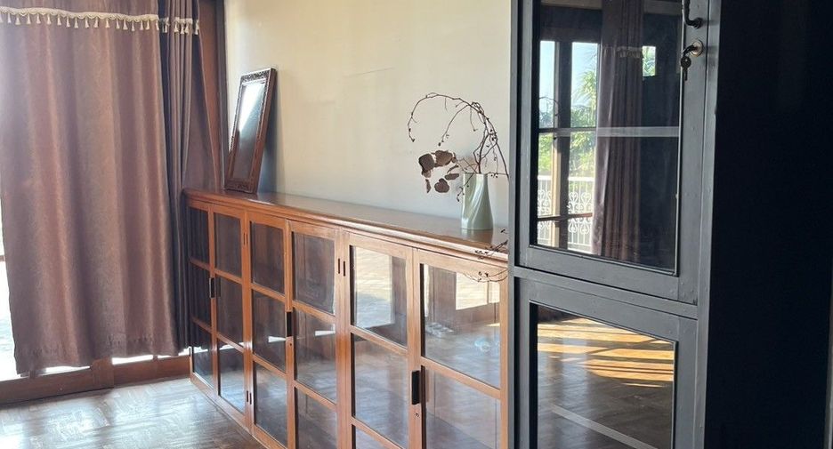 Casa en alquiler de 10 habitaciones en Mae Rim, Chiang Mai