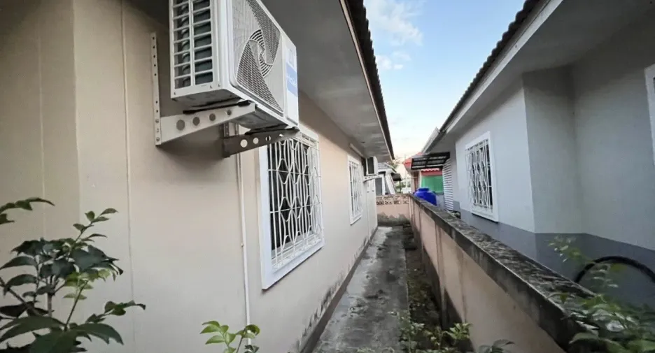 Casa en venta de 3 habitaciones en San Sai, Chiang Mai