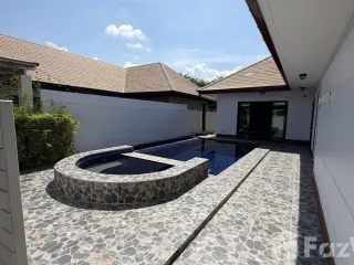 For sale 2 ベッドルーム villa in Hua Hin, Prachuap Khiri Khan
