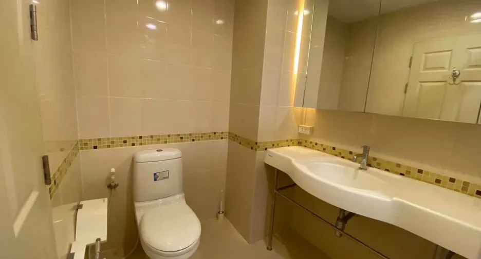 Wohnung zum Kauf mit 1 Zimmer in Huai Khwang, Bangkok