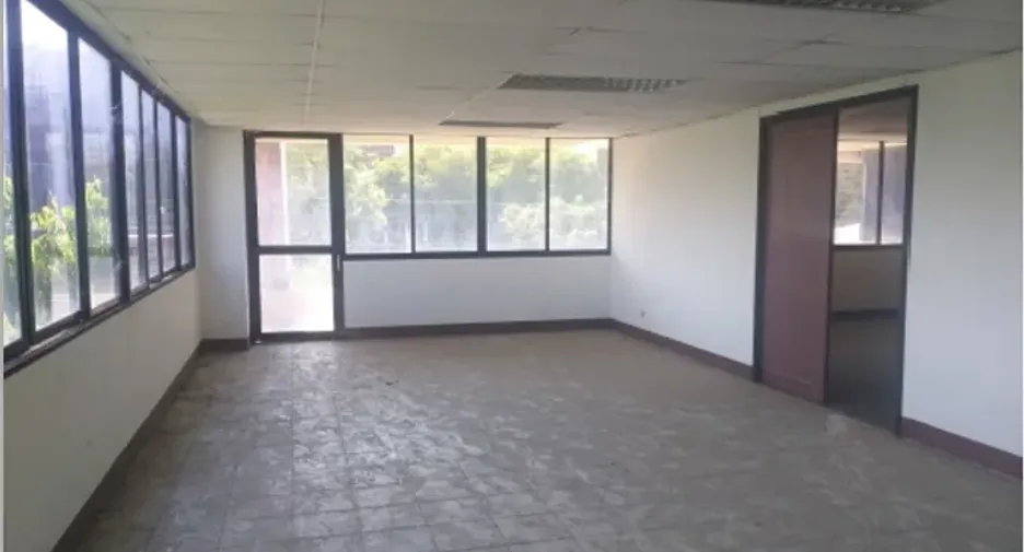 For rent 4 bedrooms condo in Mueang Chiang Mai, Chiang Mai