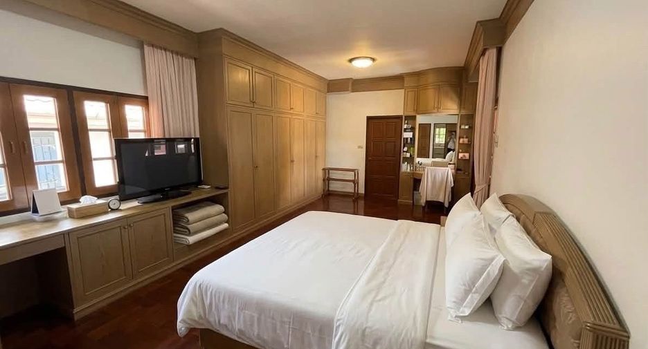 Casa en venta de 4 habitaciones en Suan Luang, Bangkok