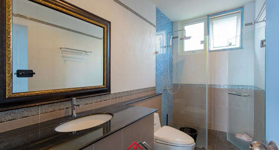 For sale 3 bedrooms house in Bang Lamung, Chonburi