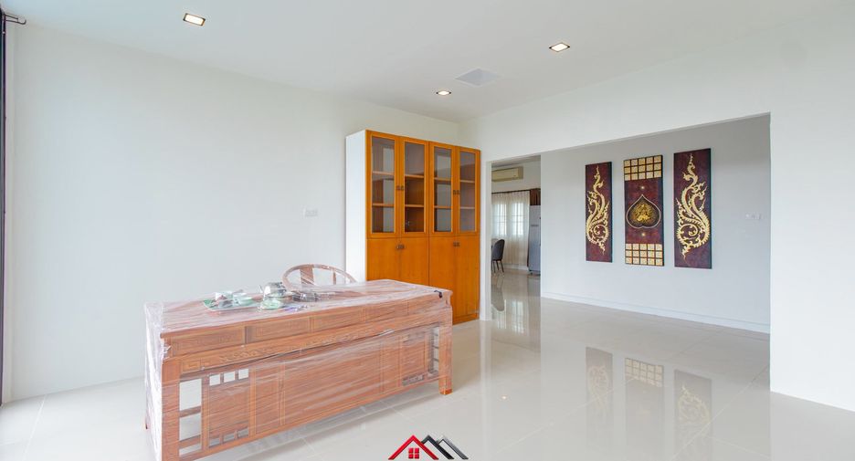 For sale 3 bedrooms house in Bang Lamung, Chonburi