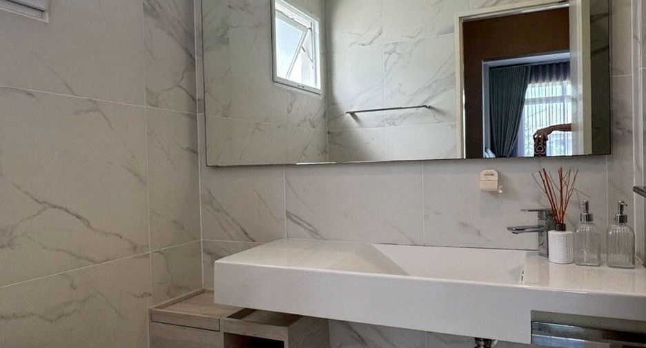 For rent 4 bedrooms house in Mueang Phuket, Phuket