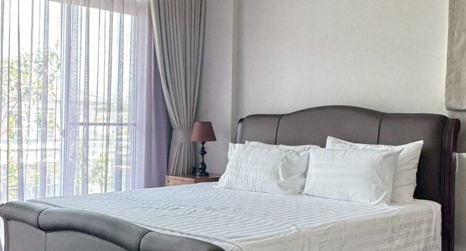 For rent 4 bedrooms house in Mueang Phuket, Phuket