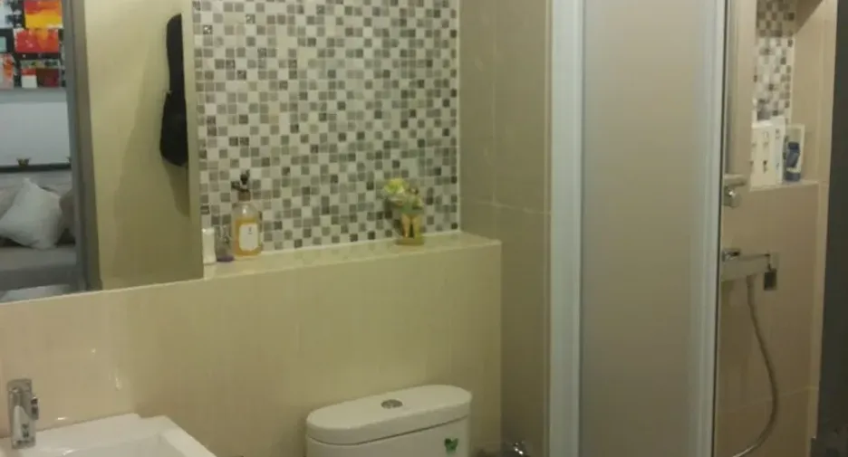 For rent 1 bed condo in Huai Khwang, Bangkok