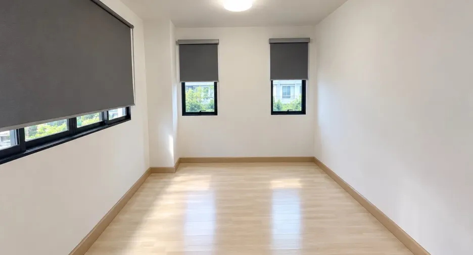For sale and for rent 3 bedrooms house in Wang Thonglang, Bangkok
