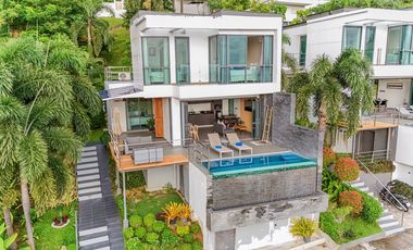For rent 3 bedrooms villa in Mueang Phuket, Phuket