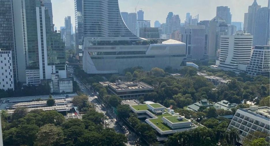 For rent 1 bed condo in Pathum Wan, Bangkok