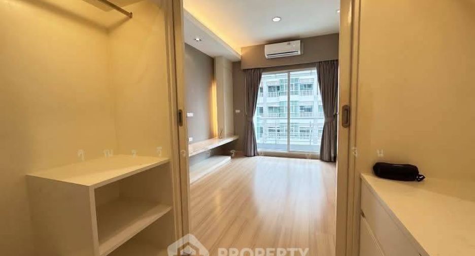 À louer et à vendre 2 chambres condo à Bang Kapi, Bangkok