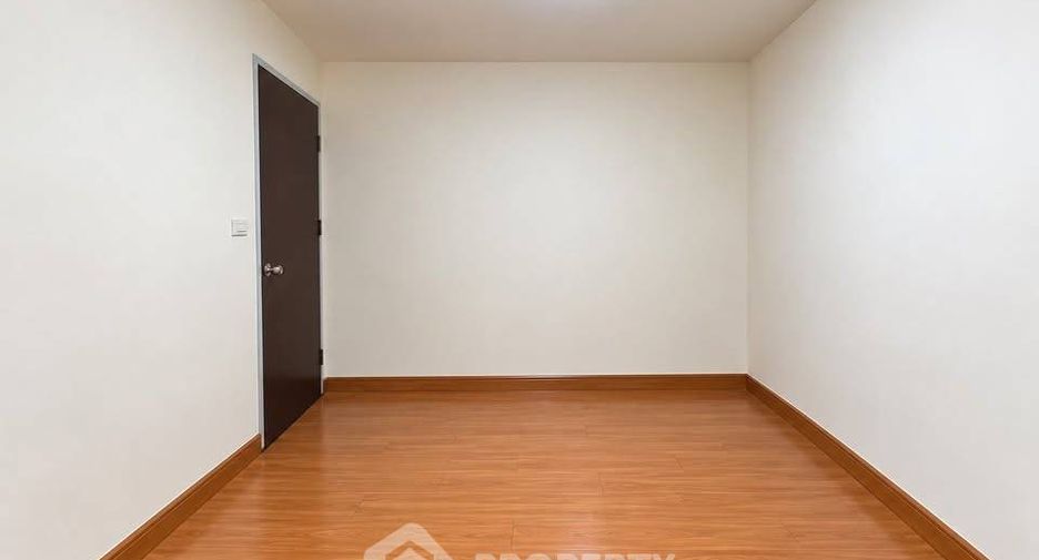 À vendre 2 chambres condo à Bang Na, Bangkok