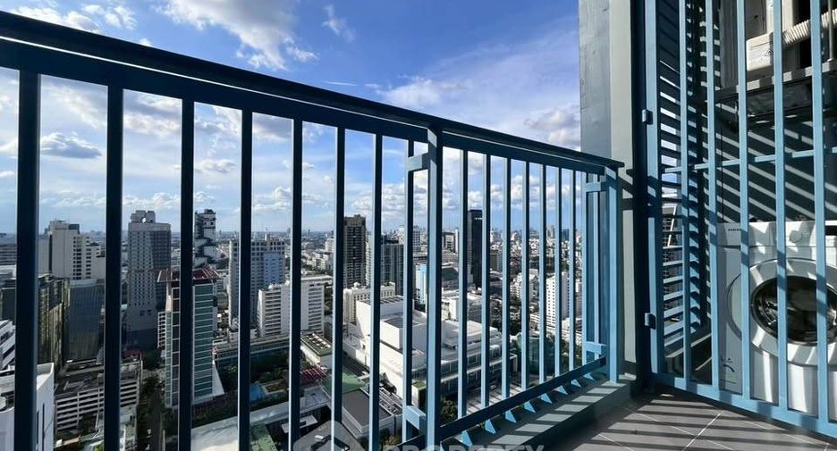 For rent and for sale 1 bed condo in Ratchathewi, Bangkok