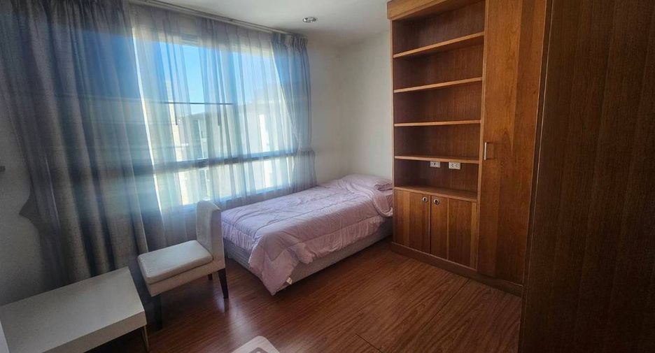 For sale 2 bedrooms condo in Khlong Toei, Bangkok