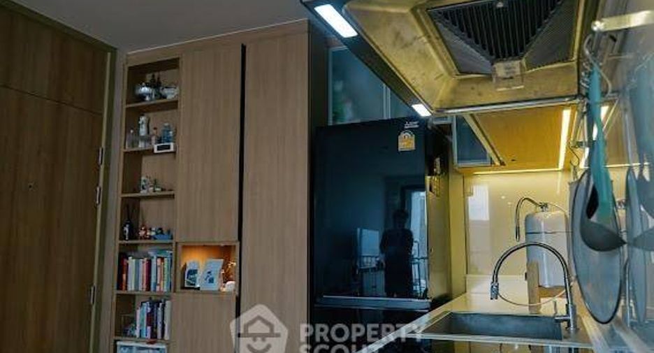 For rent 2 bedrooms condo in Chatuchak, Bangkok