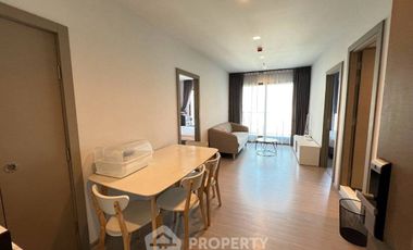 For rent 2 bedrooms condo in Huai Khwang, Bangkok