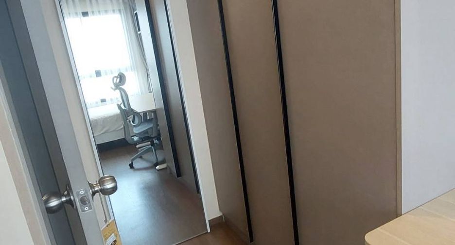 Wohnung zur Miete mit 2 Zimmer in Phra Khanong, Bangkok
