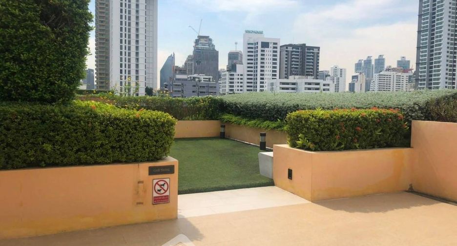 For sale 2 bedrooms condo in Watthana, Bangkok