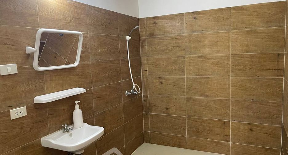 For rent and for sale 2 bedrooms condo in Watthana, Bangkok