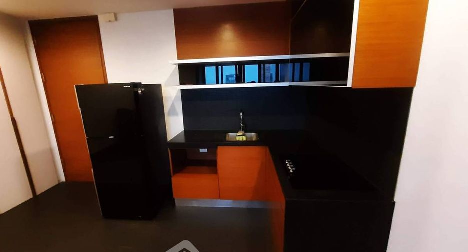 ขาย 2 ห้องนอน คอนโด ใน คลองเตย, กรุงเทพฯ