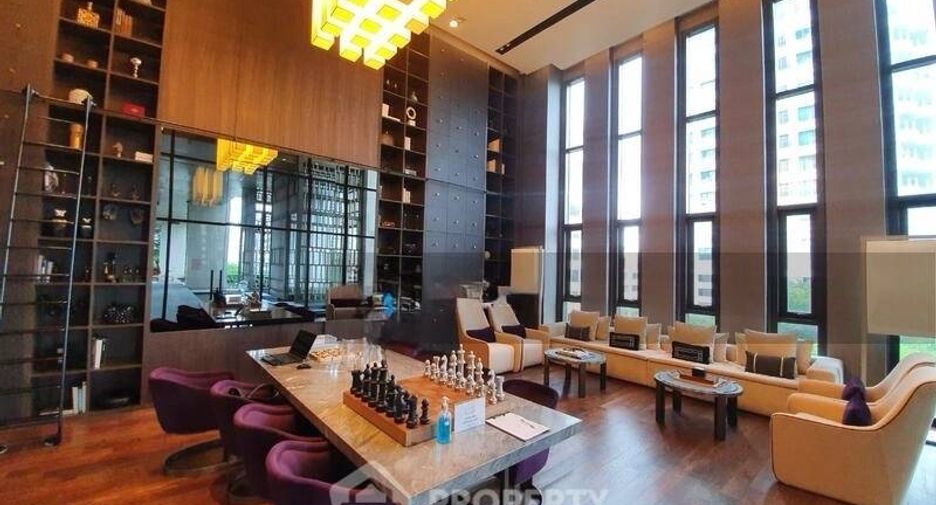 For sale 2 bedrooms condo in Khlong Toei, Bangkok