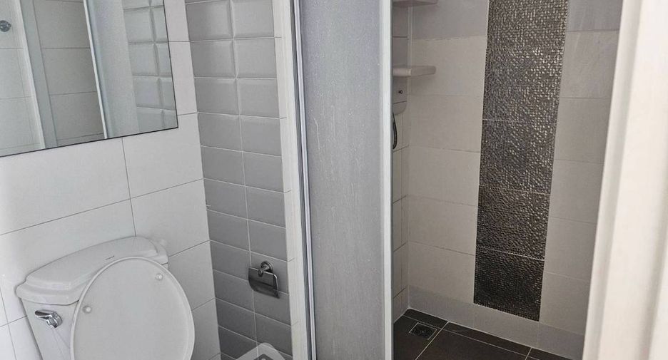 For sale 2 bedrooms condo in Khlong Toei, Bangkok