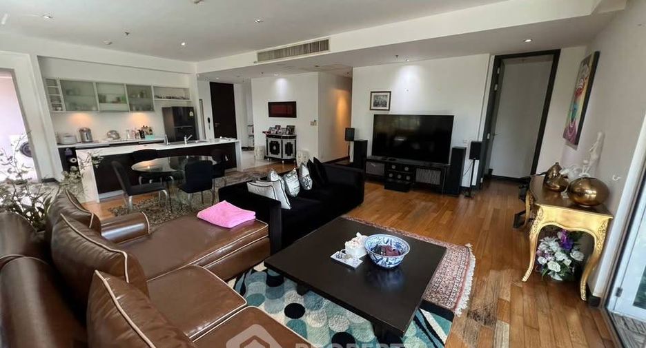 À vendre 3 chambres condo à Yan Nawa, Bangkok