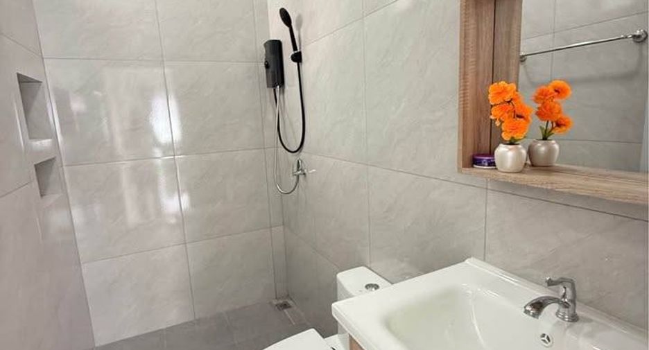 Haus zum Kauf mit 3 Zimmer in Bang Lamung, Chonburi